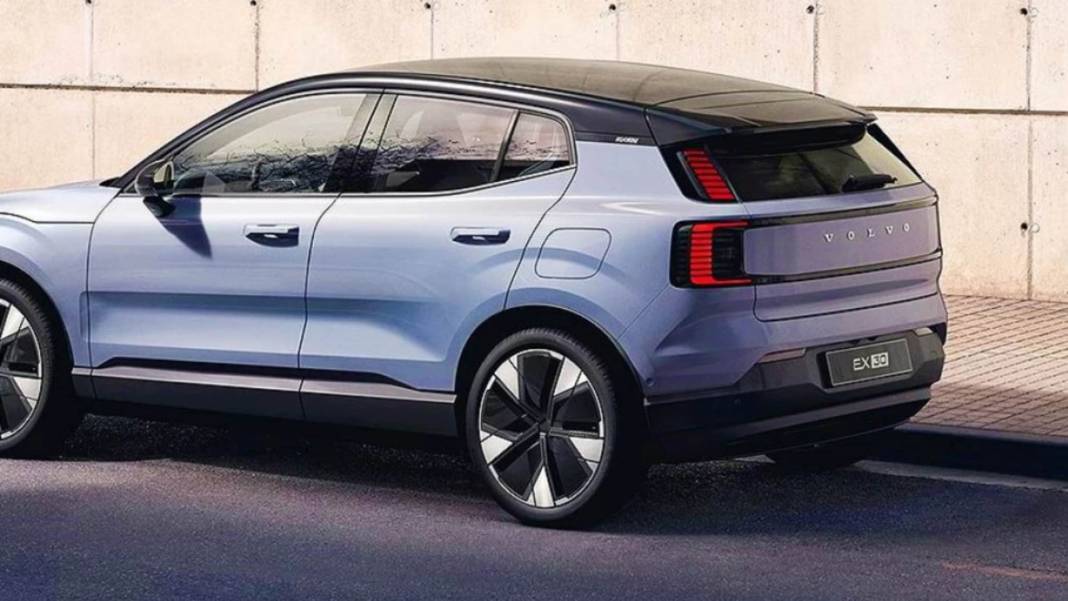 %10 ÖTV’li elektrikli Volvo EX30 satışta! 476 km menziliyle Türkiye pazarını sallıyor! 1